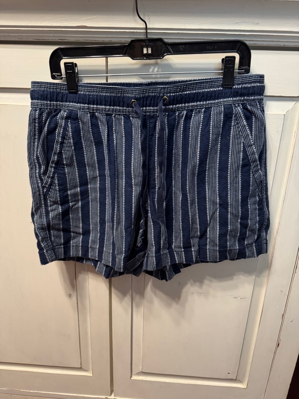 Nautica Navy and White Striped Shorts linen and viscose blend